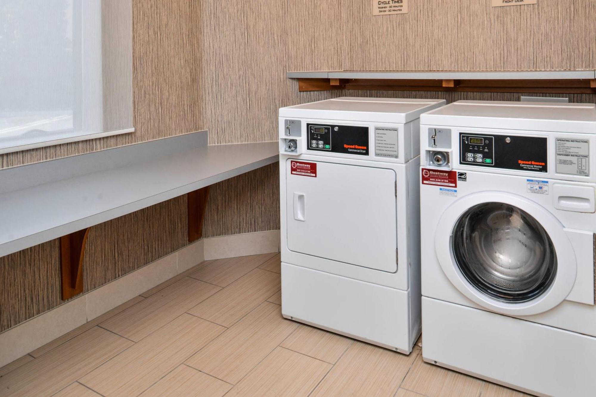 Springhill Suites Irvine John Wayne Airport / Orange County Extérieur photo